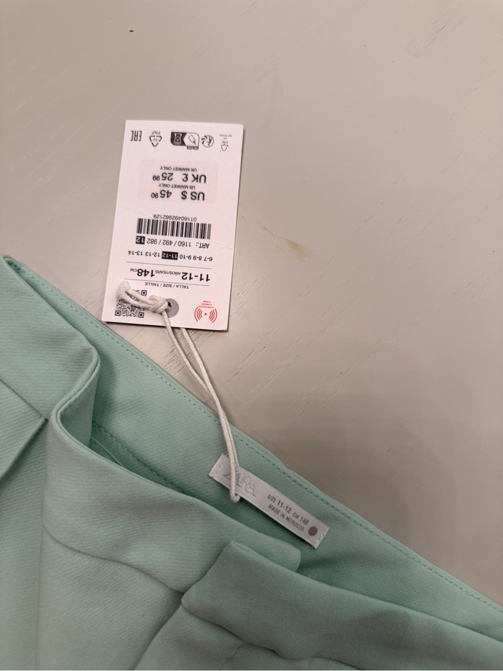 BNWT Zara Green Sleeveless Tailored Vest with Wide-Leg Trousers and jewel button - Picture 2 of 3
